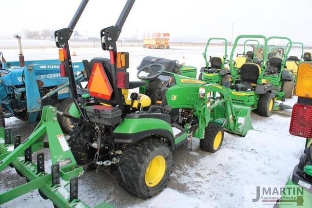 Image of John Deere 1025R equipment image 2