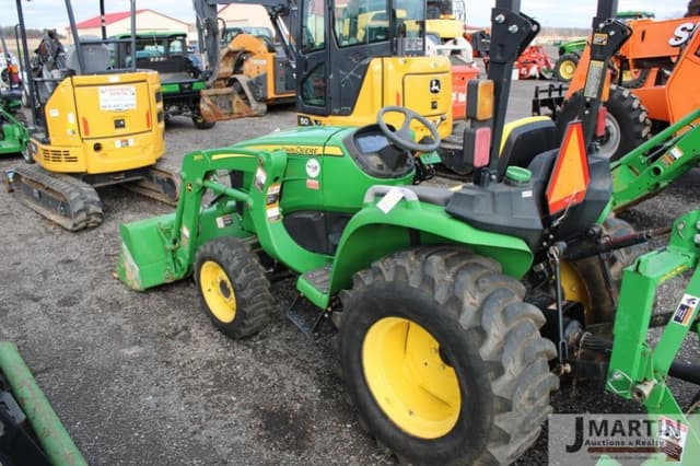 Image of John Deere 3025E equipment image 3