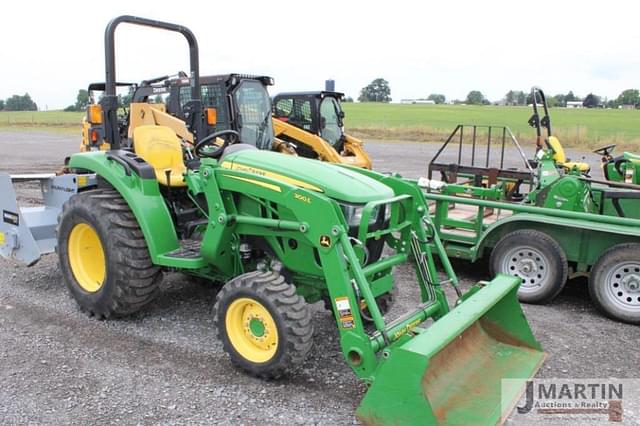 Image of John Deere 3043D equipment image 1