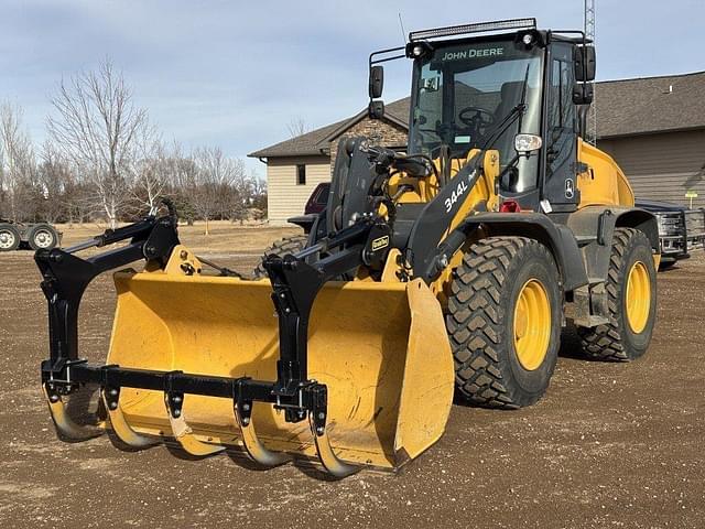 Image of John Deere 344L equipment image 1