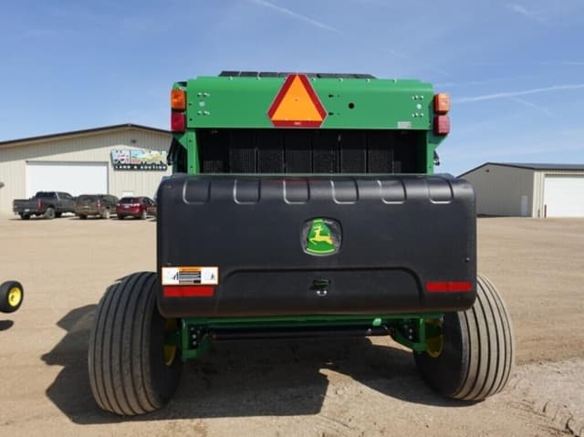 Image of John Deere 560M equipment image 4