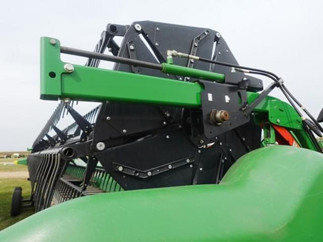 Image of John Deere 735FD equipment image 4