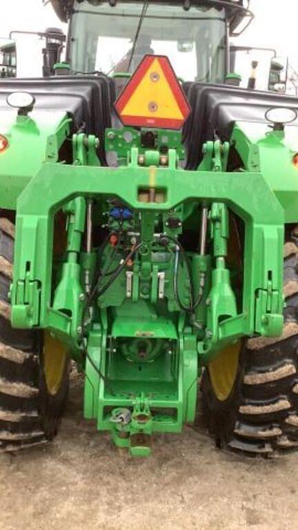 Image of John Deere 9370R equipment image 4