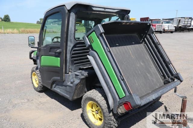 Image of John Deere XUV 835M equipment image 3