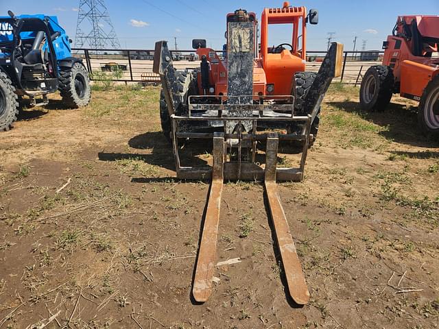 Image of JLG 10054 equipment image 1