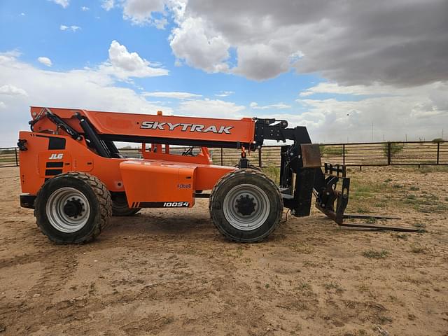 Image of JLG 10054 equipment image 3