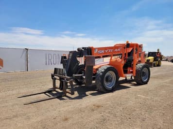 Main image JLG 10054