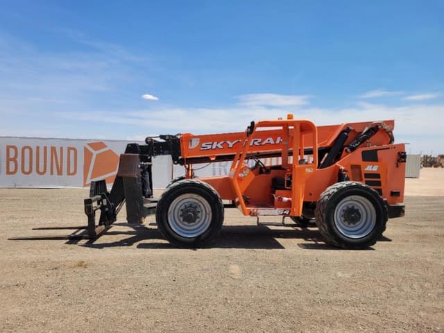 Image of JLG 10054 equipment image 1
