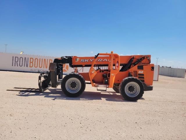 Image of JLG 10054 equipment image 1