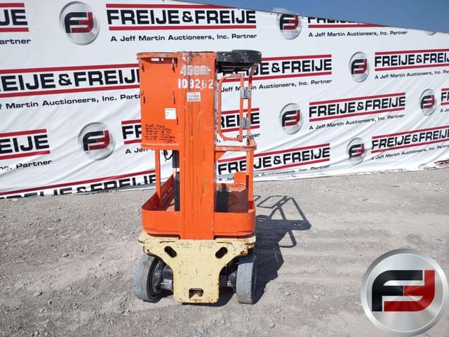 Image of JLG 1230ES equipment image 1