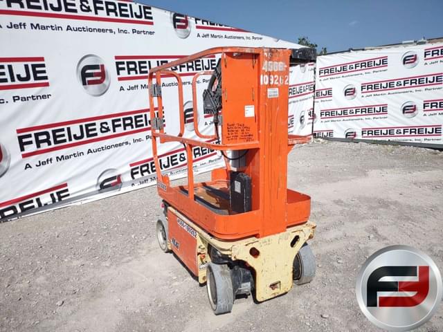 Image of JLG 1230ES equipment image 2