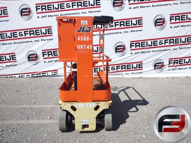 Image of JLG 1230ES equipment image 1