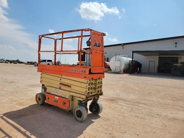 Image of JLG 2632ES equipment image 4