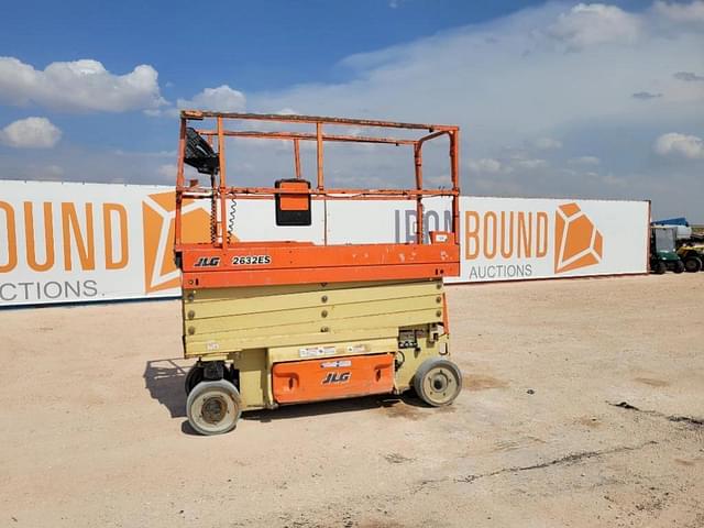 Image of JLG 2632ES equipment image 1