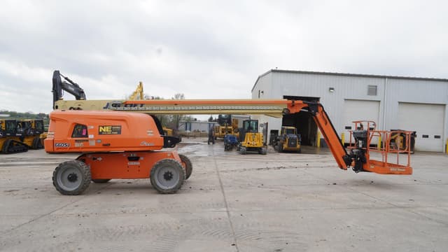 Image of JLG 660SJ equipment image 4