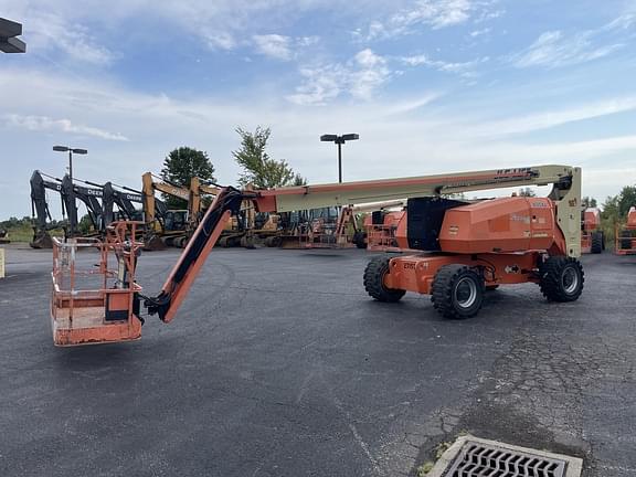 Image of JLG 800AJ equipment image 3