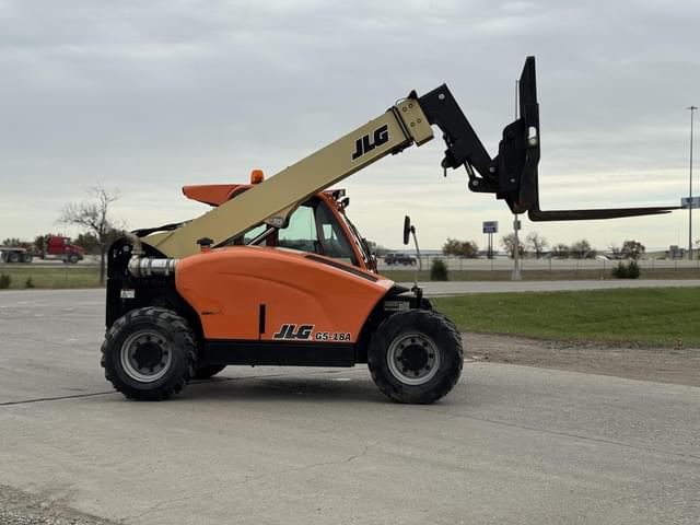 Image of JLG G5-18A equipment image 4