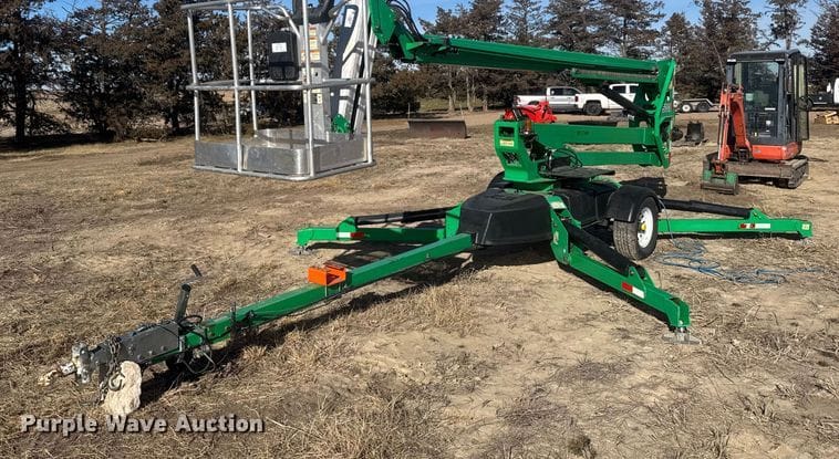 2019 JLG T500J Equipment Image0