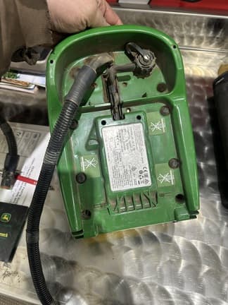 Image of John Deere StarFire 6000 equipment image 2