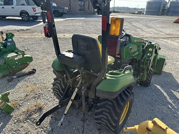 Image of John Deere 1023E equipment image 3