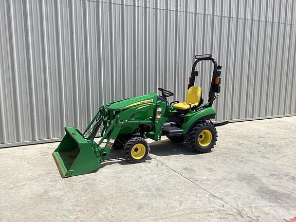 Image of John Deere 1023E equipment image 1