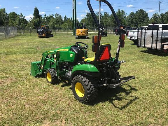 Image of John Deere 1023E equipment image 3