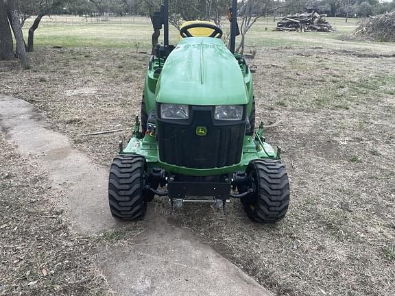 Image of John Deere 1023E equipment image 2