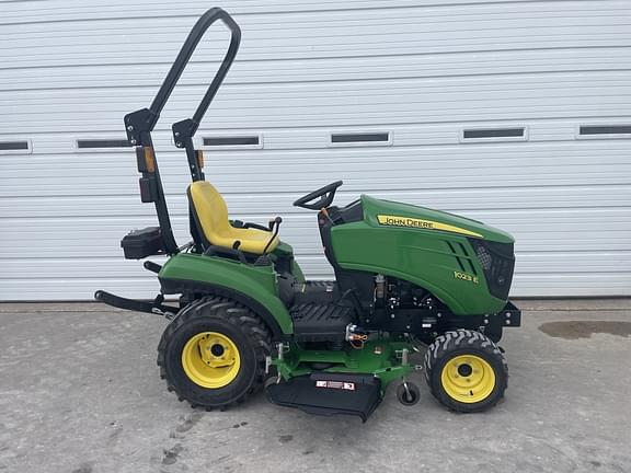 Image of John Deere 1023E equipment image 4