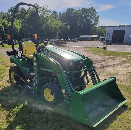 Image of John Deere 1023E equipment image 3