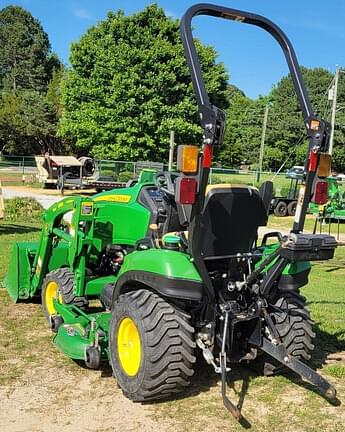Image of John Deere 1023E equipment image 2