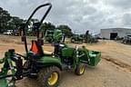 Image of John Deere 1023E equipment image 4