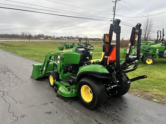 Image of John Deere 1023E equipment image 2