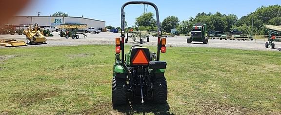 Image of John Deere 1023E equipment image 4