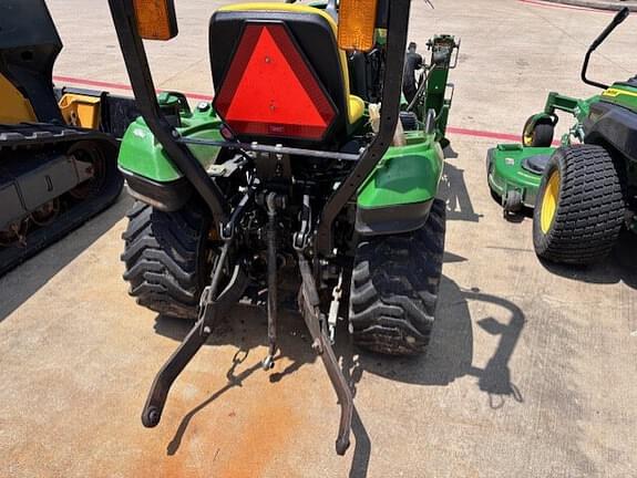 Image of John Deere 1023E equipment image 3