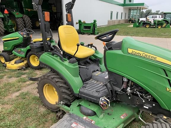 Image of John Deere 1023E equipment image 3