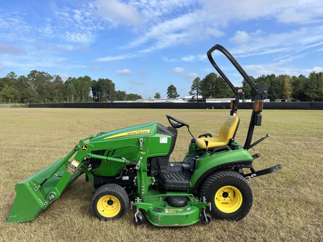 Image of John Deere 1023E equipment image 1