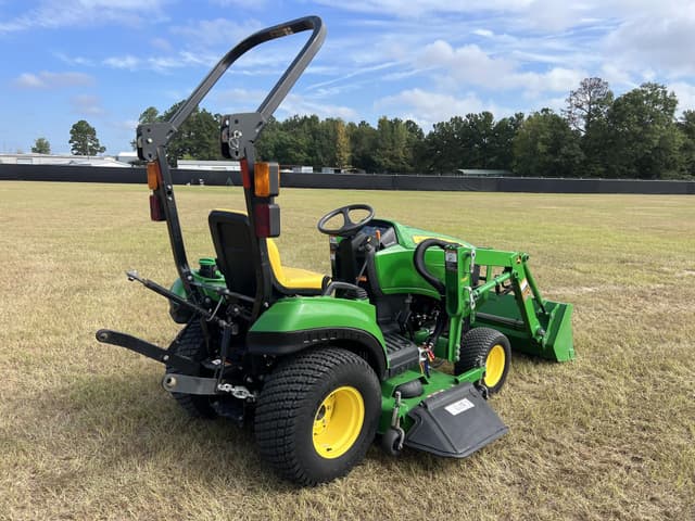Image of John Deere 1023E equipment image 4