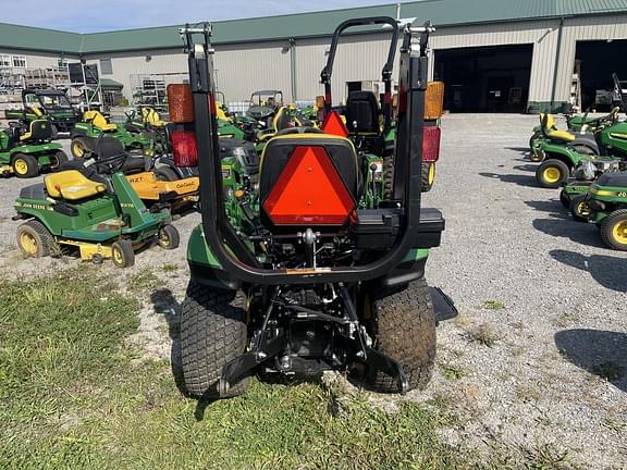 Image of John Deere 1023E equipment image 4