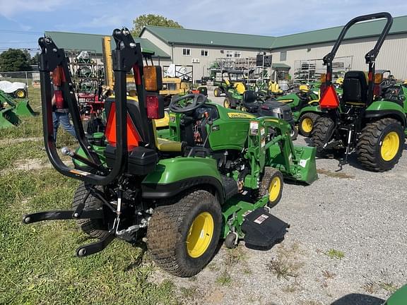 Image of John Deere 1023E equipment image 2