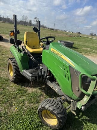 Image of John Deere 1023E Primary image