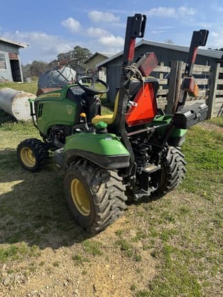 Image of John Deere 1023E equipment image 2