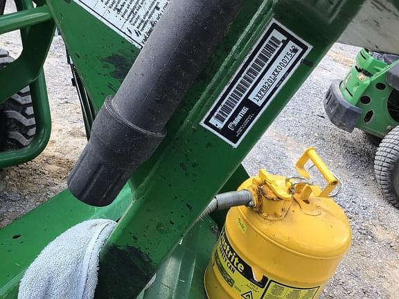 Image of John Deere 1023E equipment image 2