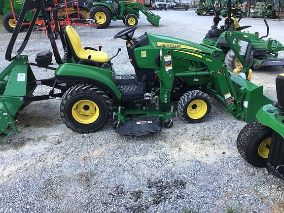 Image of John Deere 1023E equipment image 1