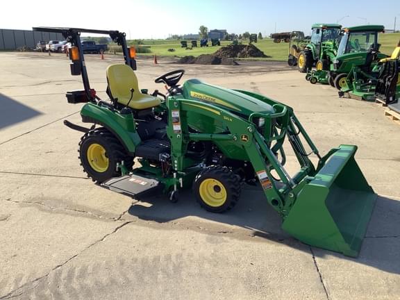 Image of John Deere 1023E equipment image 1