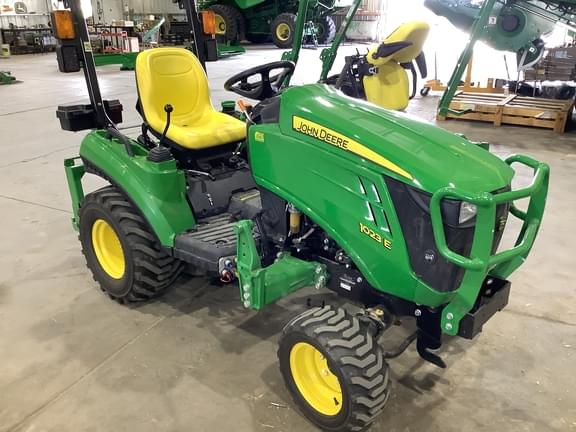 Image of John Deere 1023E equipment image 1