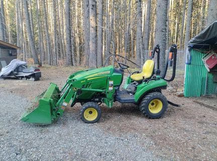 Image of John Deere 1023E Primary image
