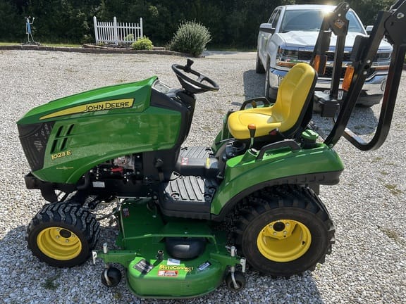 Main image John Deere 1023E