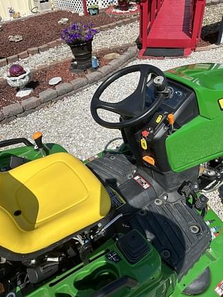 Image of John Deere 1023E equipment image 3