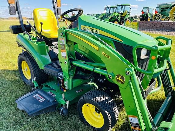 Image of John Deere 1023E equipment image 2