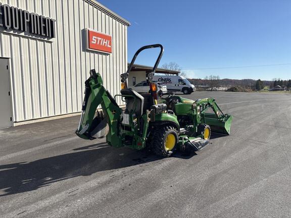 Image of John Deere 1023E equipment image 3